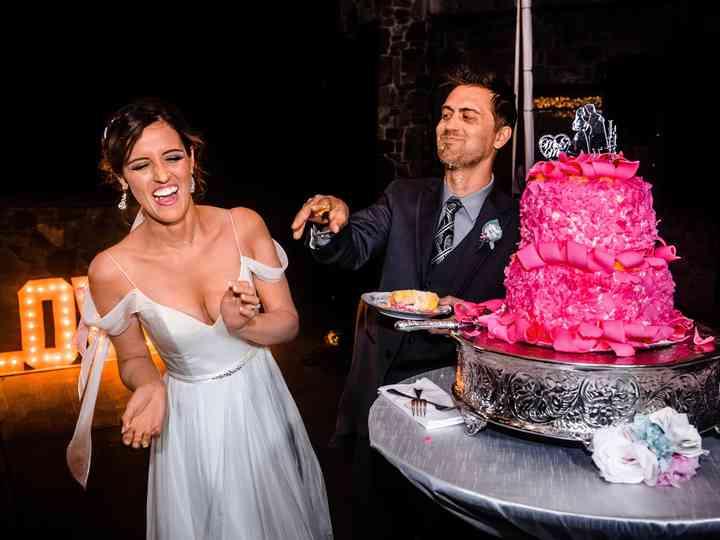 Madonna Inn Wedding Cake San Luis Obispo Ca Weddingwire