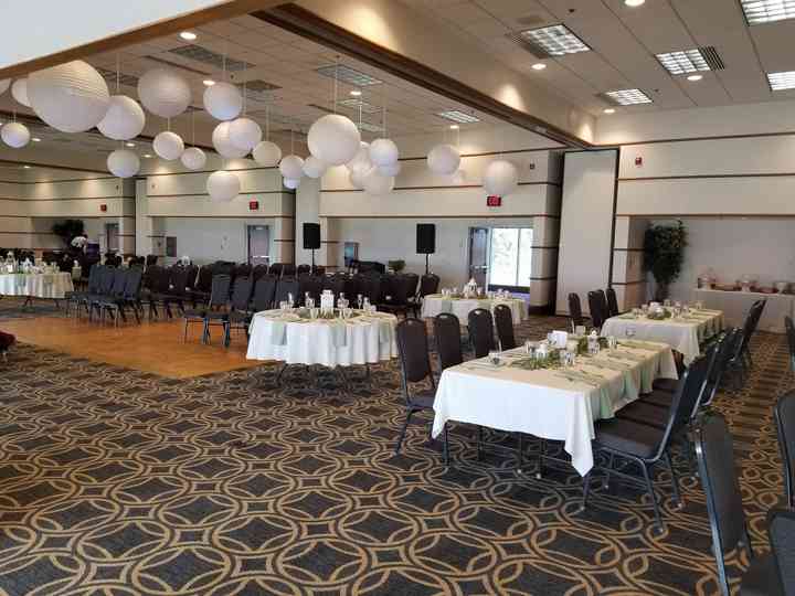 Maumee Bay Lodge Venue Elmore Oh Weddingwire