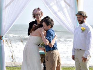 Love Is A Beach Wedding Officiant Melbourne Fl Weddingwire