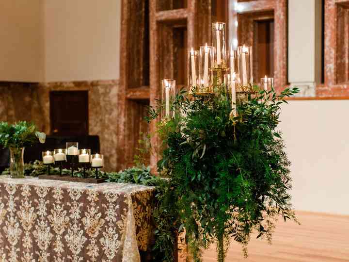 Inside Decor Rental Event Rentals Dubuque Ia Weddingwire