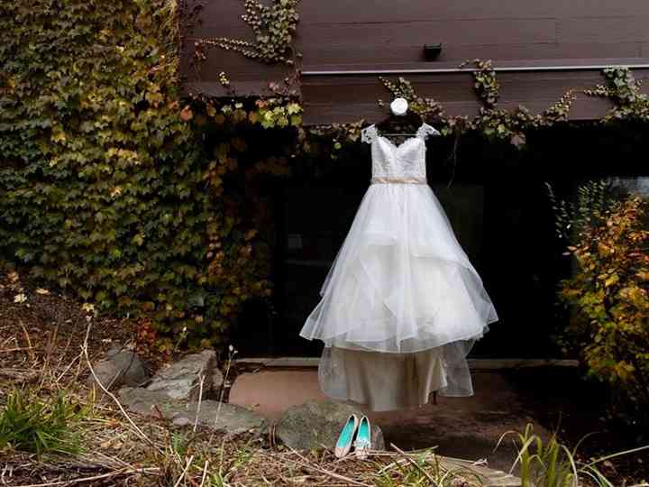 Bijou Bridal Special Occasion Oakbrook Terrace Dress Attire Villa Park Il Weddingwire