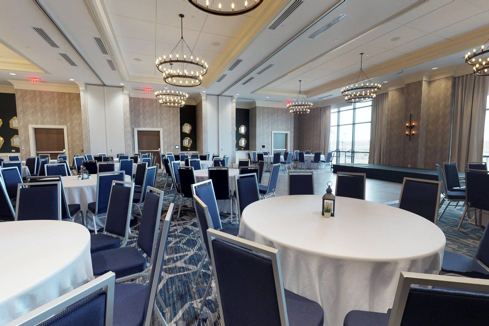 Embassy Suites By Hilton Wilmington Riverfront Hotel Weddings Wilmington Nc Weddingwire