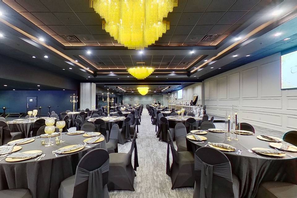 Lambeau Field Atrium - Venue - Green Bay, WI - WeddingWire