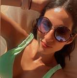 María
