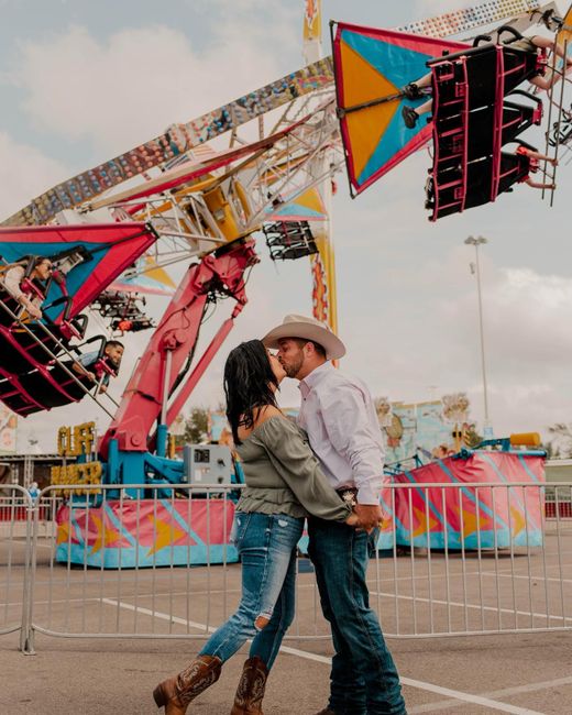 Favorite Engagement Photos 📸 1