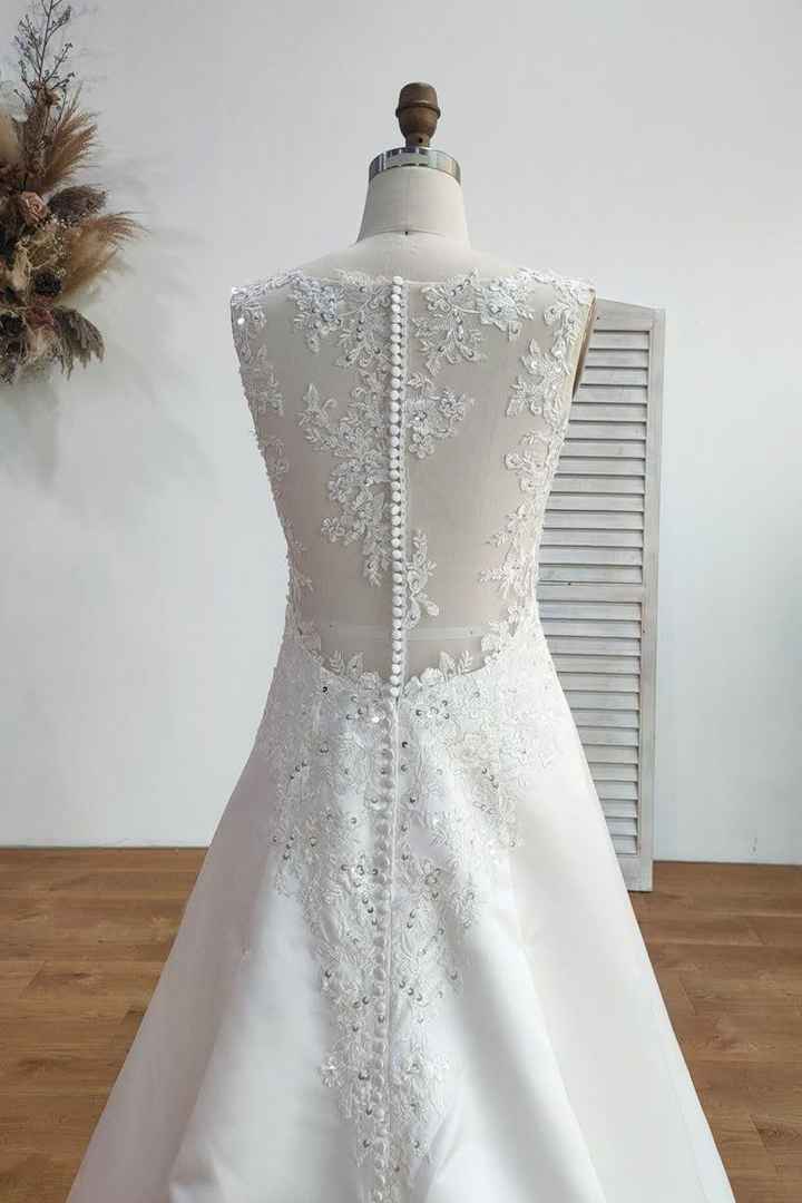 Zipper to buttons Weddings Wedding Attire Wedding Forums WeddingWire