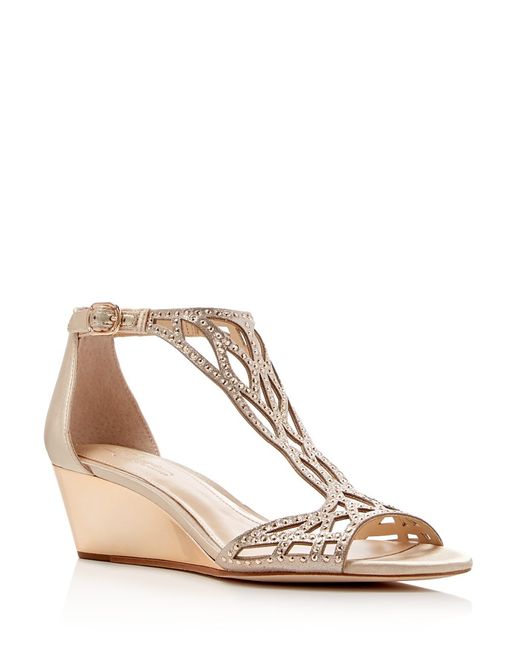 Show me your wedding shoes, any wedge heels in the house? 17