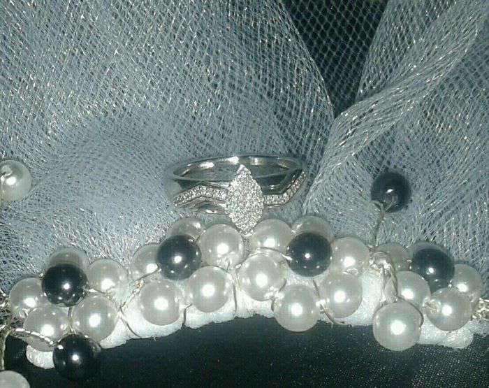 Engagement ring pictures?