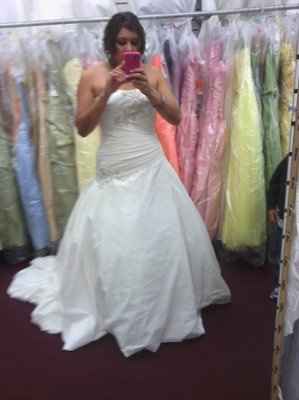 SHOW ME PICS OF YOU IN YOUR DRESS!!