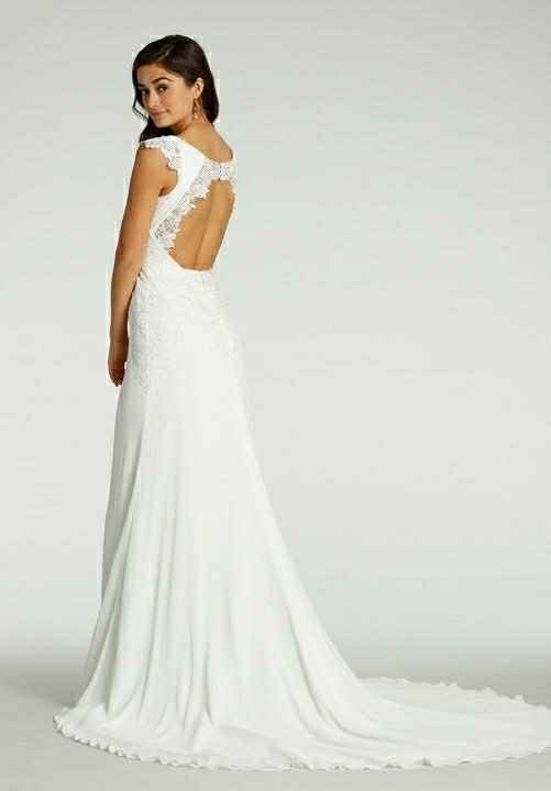What dress do you like better? - 4