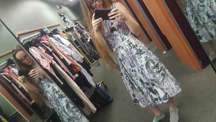 Show me your bridal shower outfits! - 1