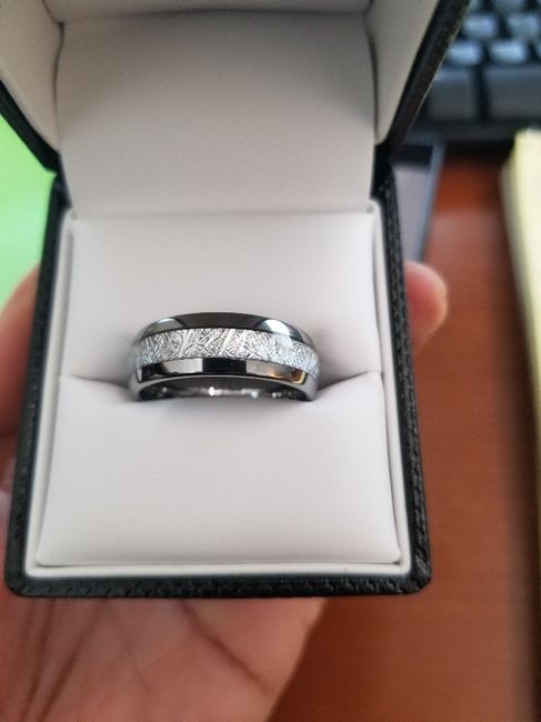 Share Fh's ring! - 1