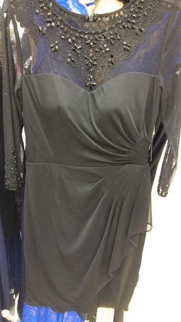 Dressing a mother who is in denial about her body type