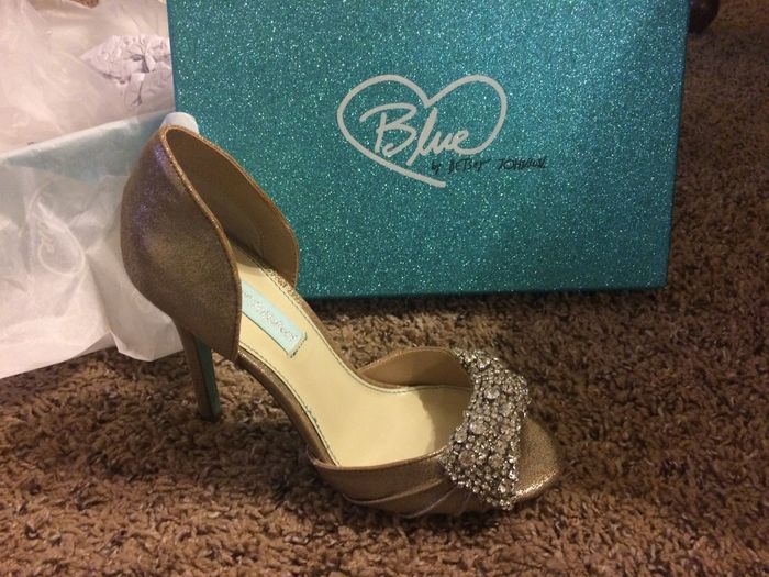 Show me your shoes, ladies!!!