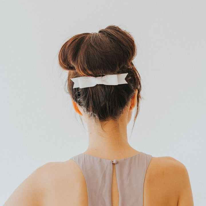 The hair bow (that will go where the bouffant starts, on top of my head)