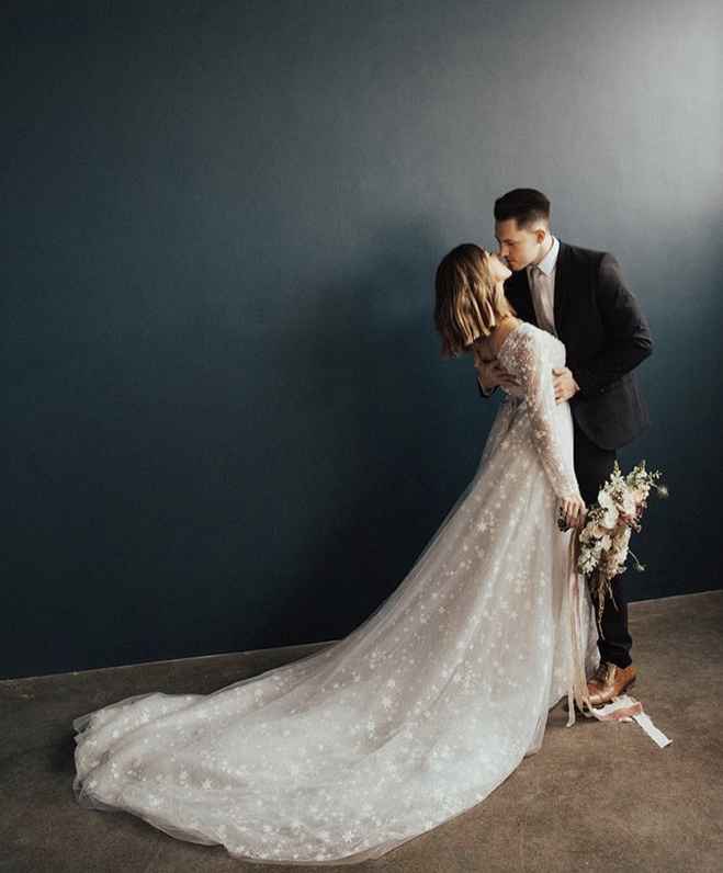 Wedding dress trains 😍👰🏻🤍 9