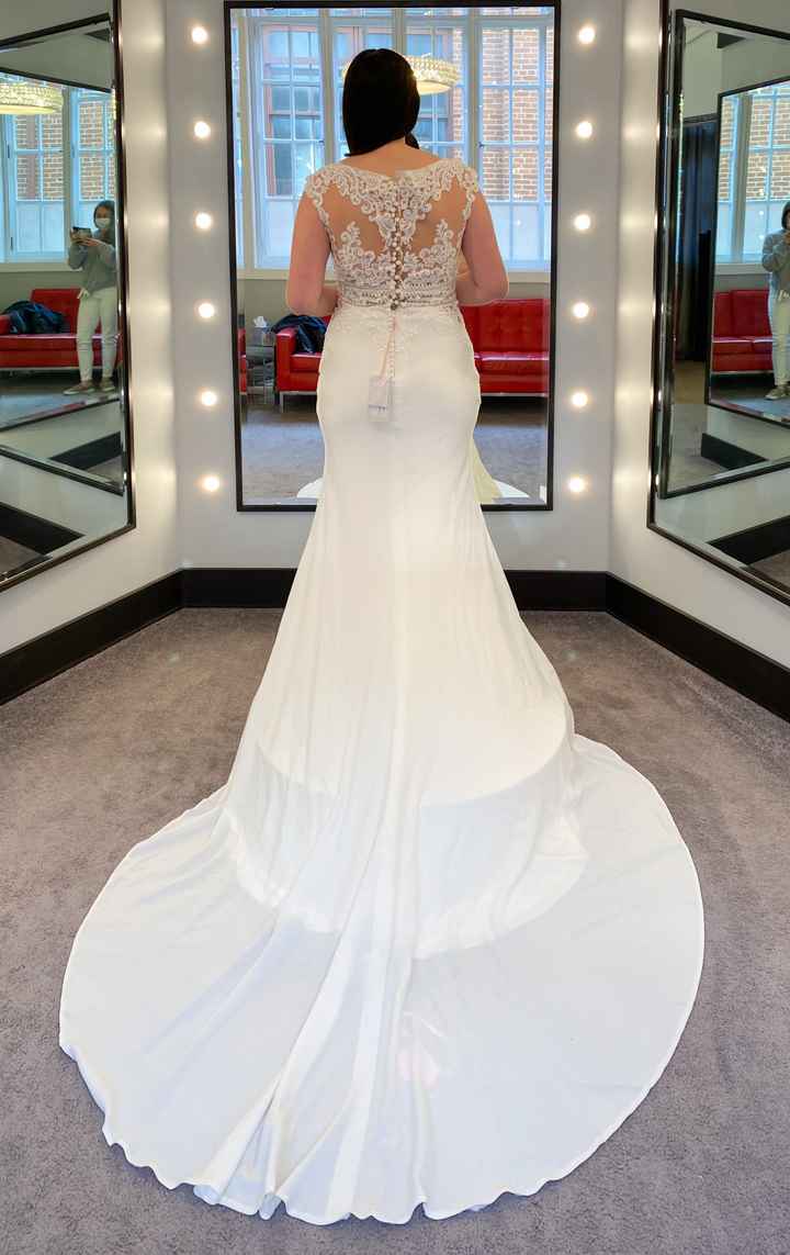Which dress did i say yes to? 4