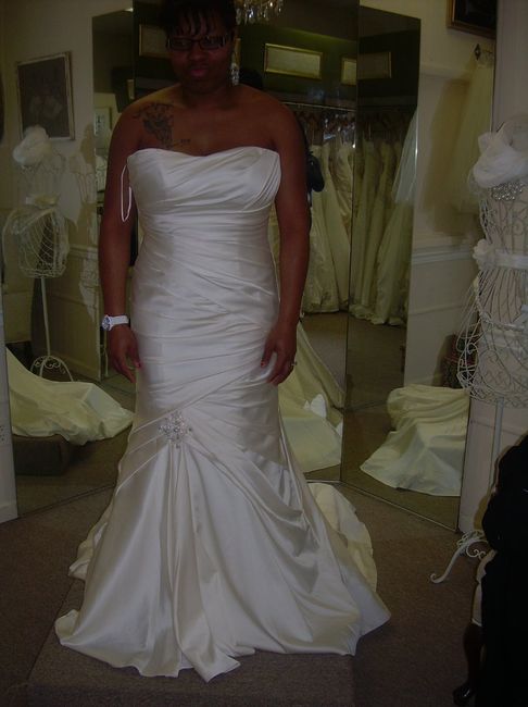 WEDDING DRESS