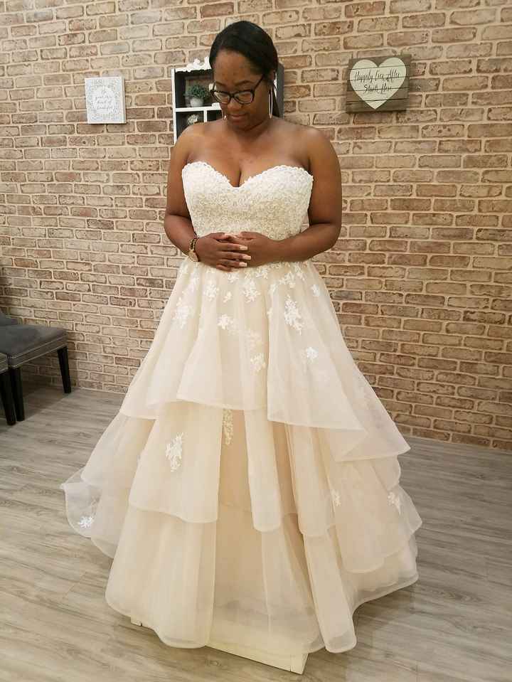 Help me say yes to the dresssss