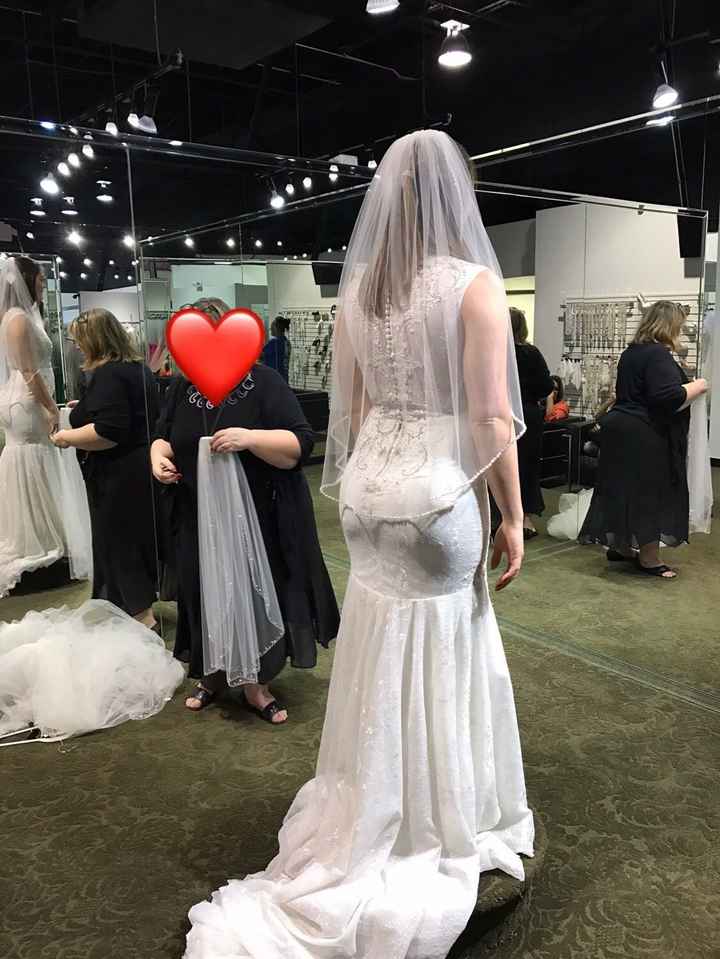 SHOW ME YOUR MERMAID DRESSES!