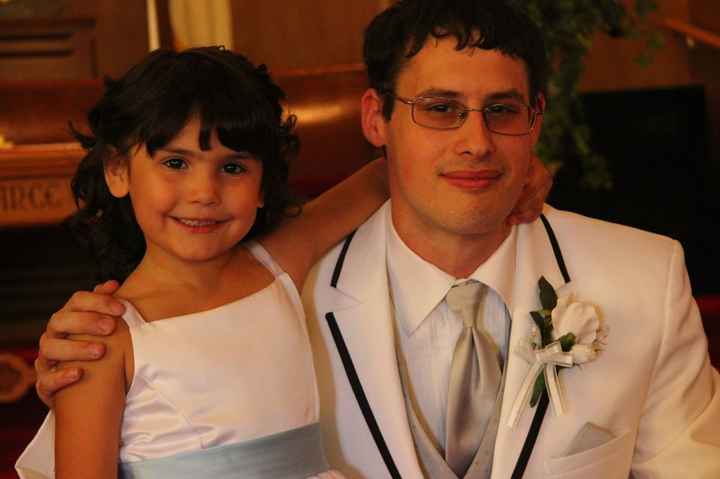 Finally! I'm back! Along with pics from my Alice wedding. *Pic Heavy*