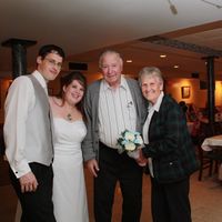 Finally! I'm back! Along with pics from my Alice wedding. *Pic Heavy*