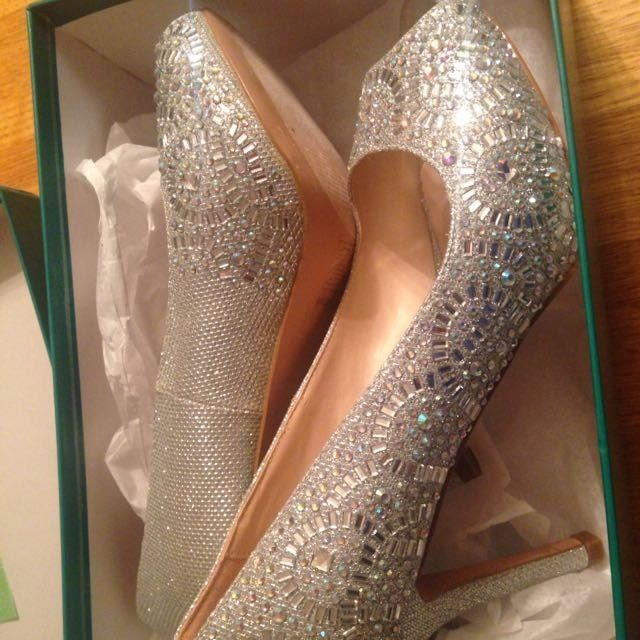 Show me your wedding shoesssss!