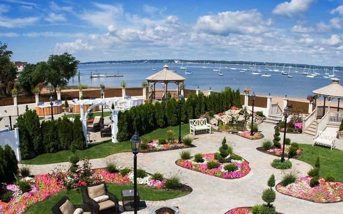 Show off your wedding venue!