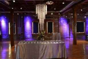 What headpiece would you wear with my dress?