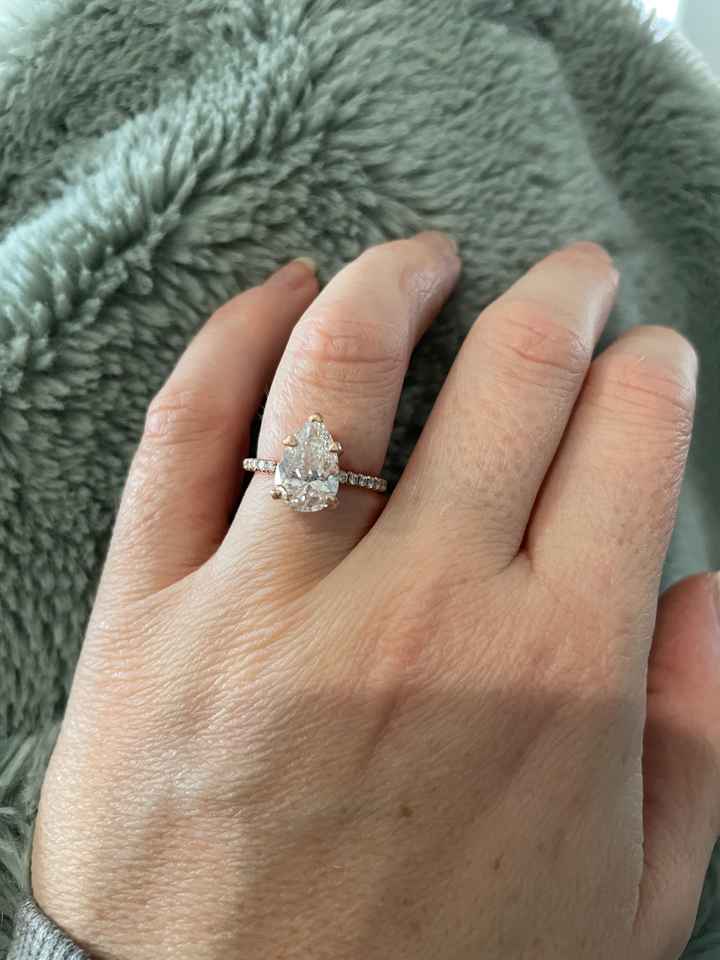 Oval engagement rings - 1