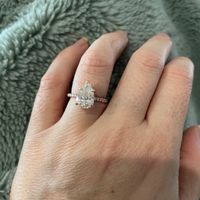 Oval engagement rings - 1
