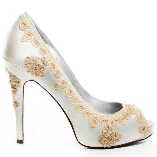 Help! What color palette, shoes, earrings?