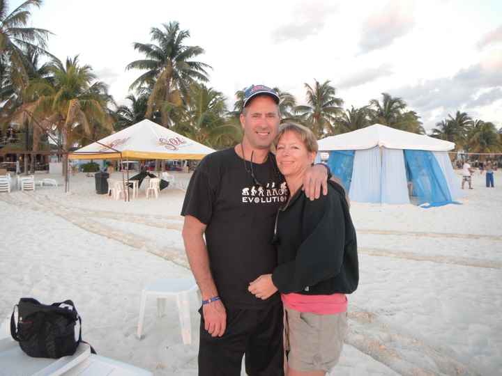 Post Your Favorite Picture of You and Your Fiance/Fiancee!