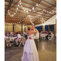 Can i see a picture of your dress bustled? - 1