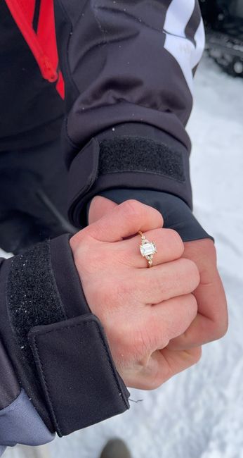 Brides of 2022! Show us your ring! 9