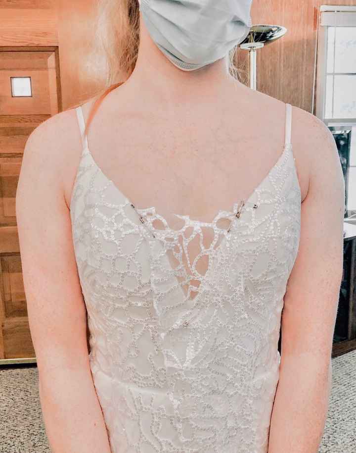 How should i fill in the neckline? - 1