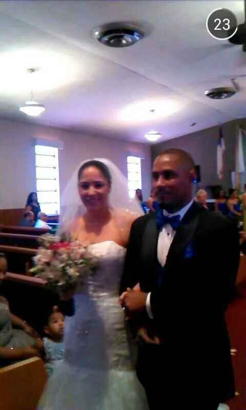 BACK & HAPPILY MARRIED *NON PRO PICS* 1 PRO PIC
