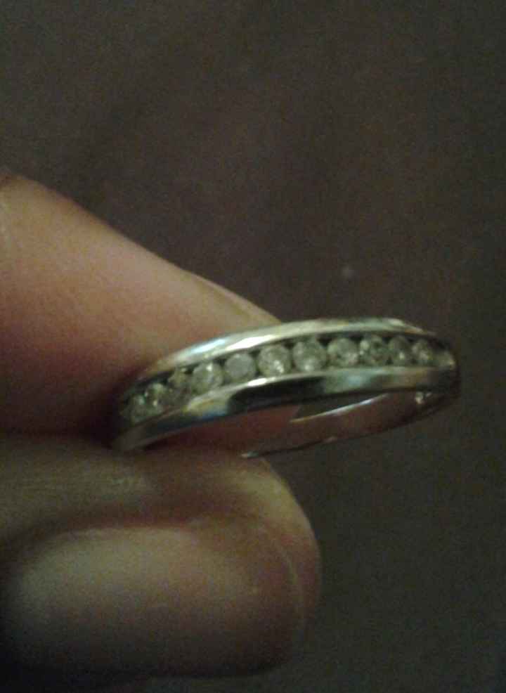 Show off your E-ring and wedding band!!!
