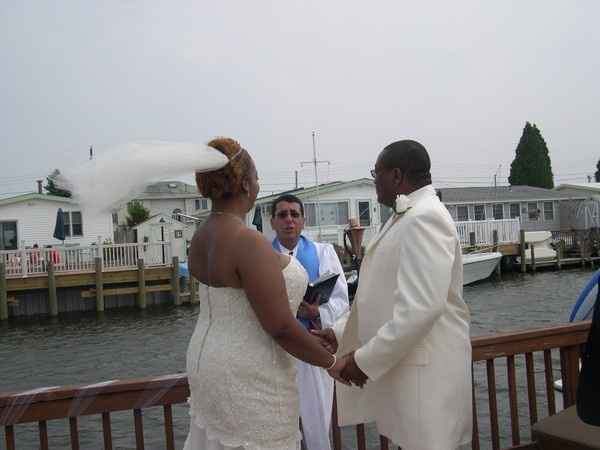 Today is my 10th wedding anniversary :)
