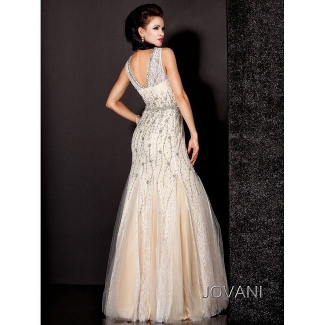 Can i see some dresses?!?!?!?