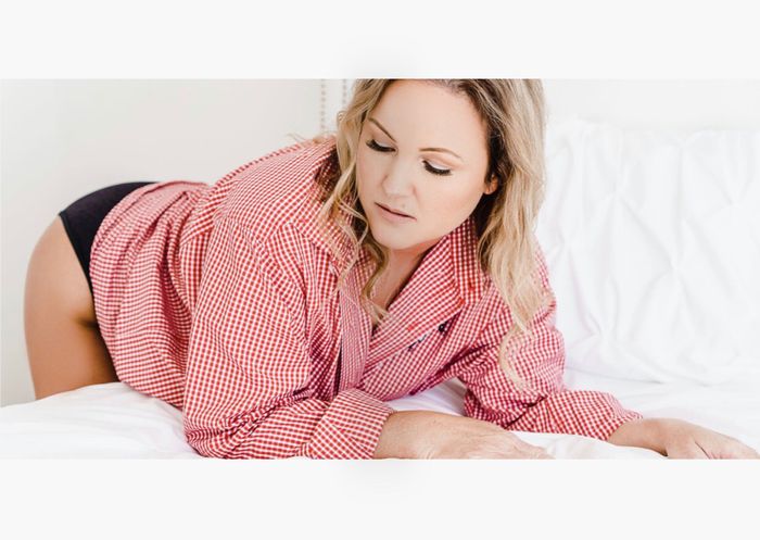 i did my boudoir shoot yesterday 10