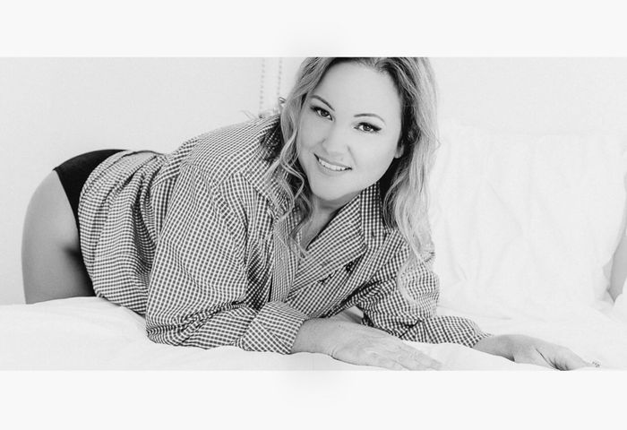 i did my boudoir shoot yesterday 11