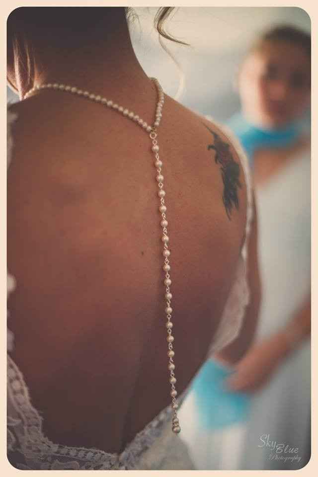 What to Wear!  Jewelry or Jewellery!