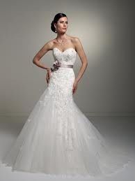Dress Shopping Day 2: Still no gown :-/