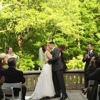 Married! (PRO pics included!)