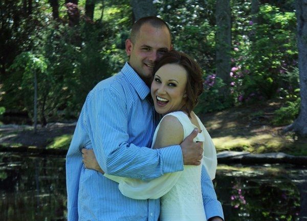 Show off your Engagement Pics!
