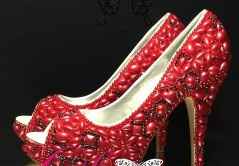 Look at my gorgeous wedding shoes!!!! Show me yours