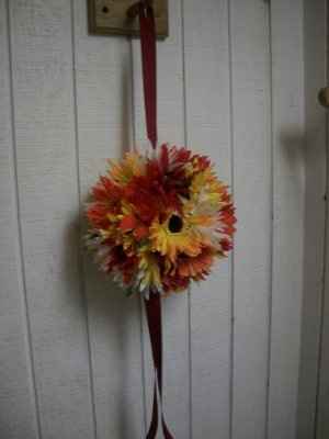 DIY Kissing Balls.. I need your vote!