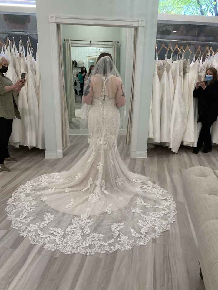 Just want to talk about my dress! 2