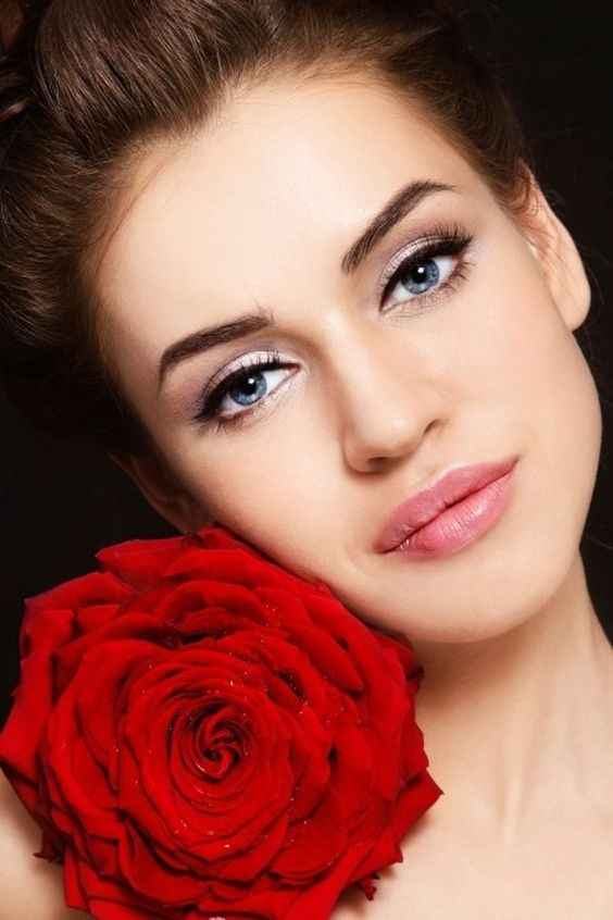 Show me romantic purple makeup ideas!